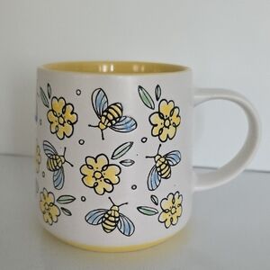 Spectrum Designz Floral Bee Mug, NWOT
